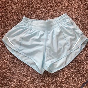 Lululemon Hotty Hot Shorts 2.5”